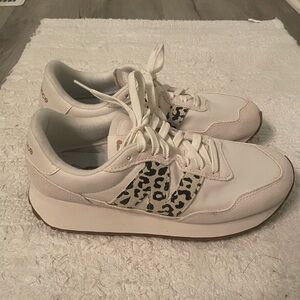 New Balance 237 White Sneakers with Leopard Detail, size 10, like new